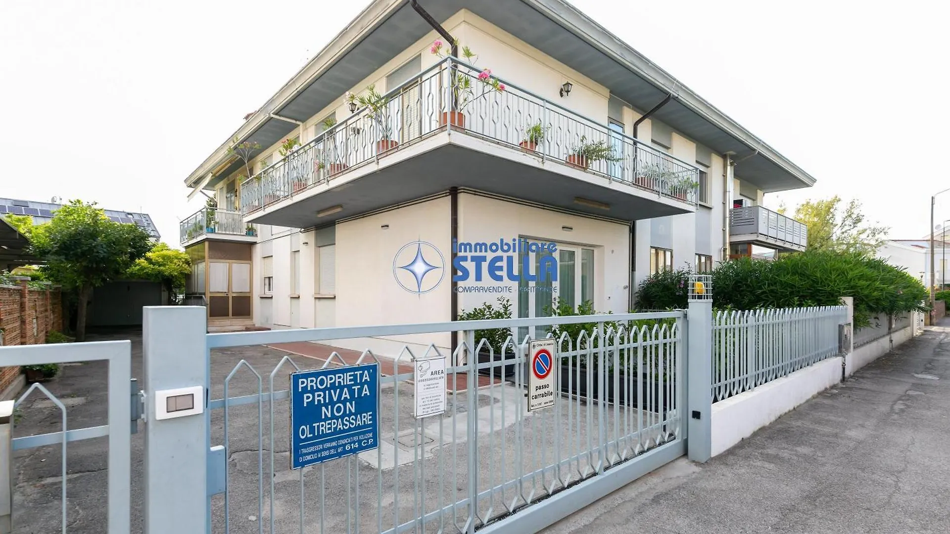 Condominio Lagherta ليدو دي يسولو